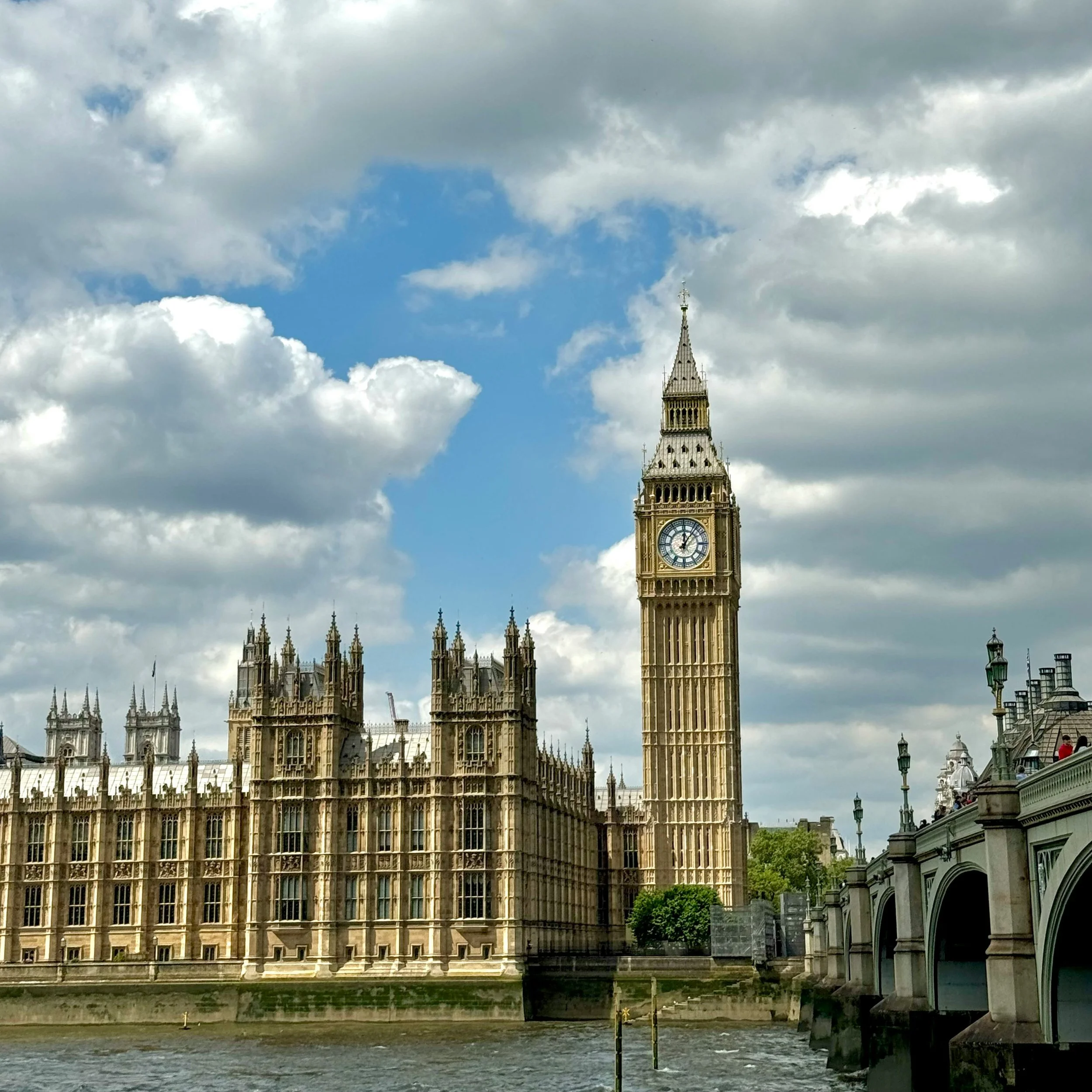 英国 - 由保证媒体结果支持的有效新闻稿分发 - Image 2